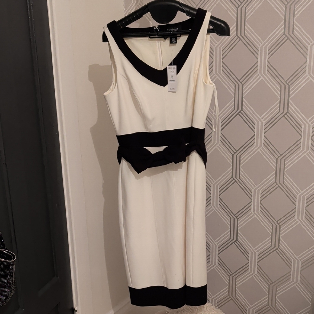 Elegant Black and Cream Midi Dress